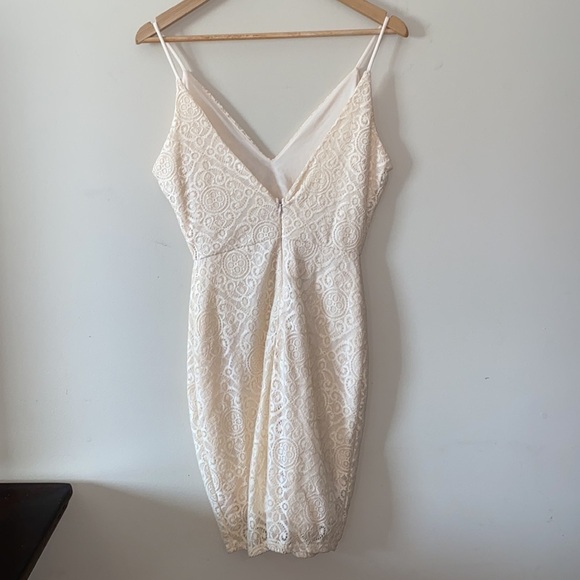 Venus Ivory Bodycon Lace Mini Dress Women’s Size Small - Picture 9 of 16